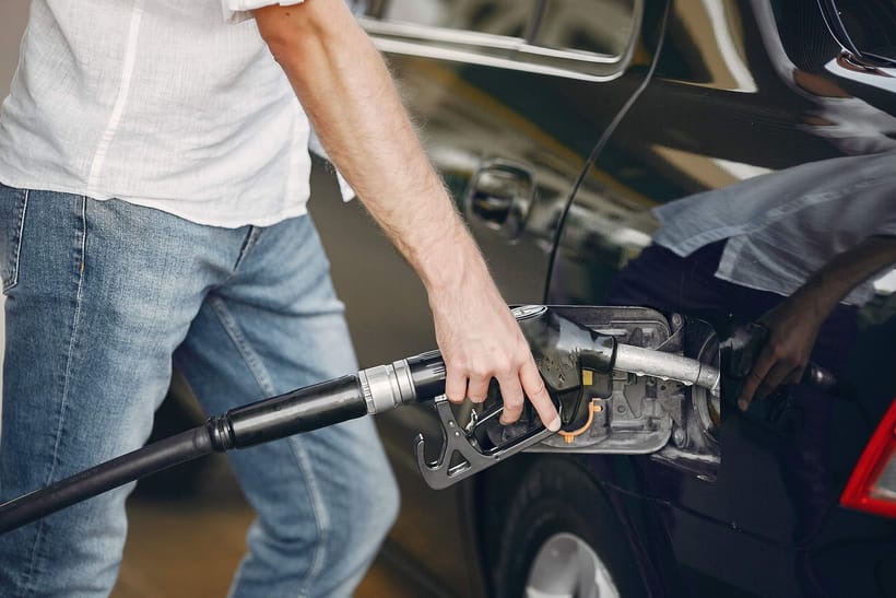 Aquí están las ciudades con la gasolina más cara y más barata en Texas
